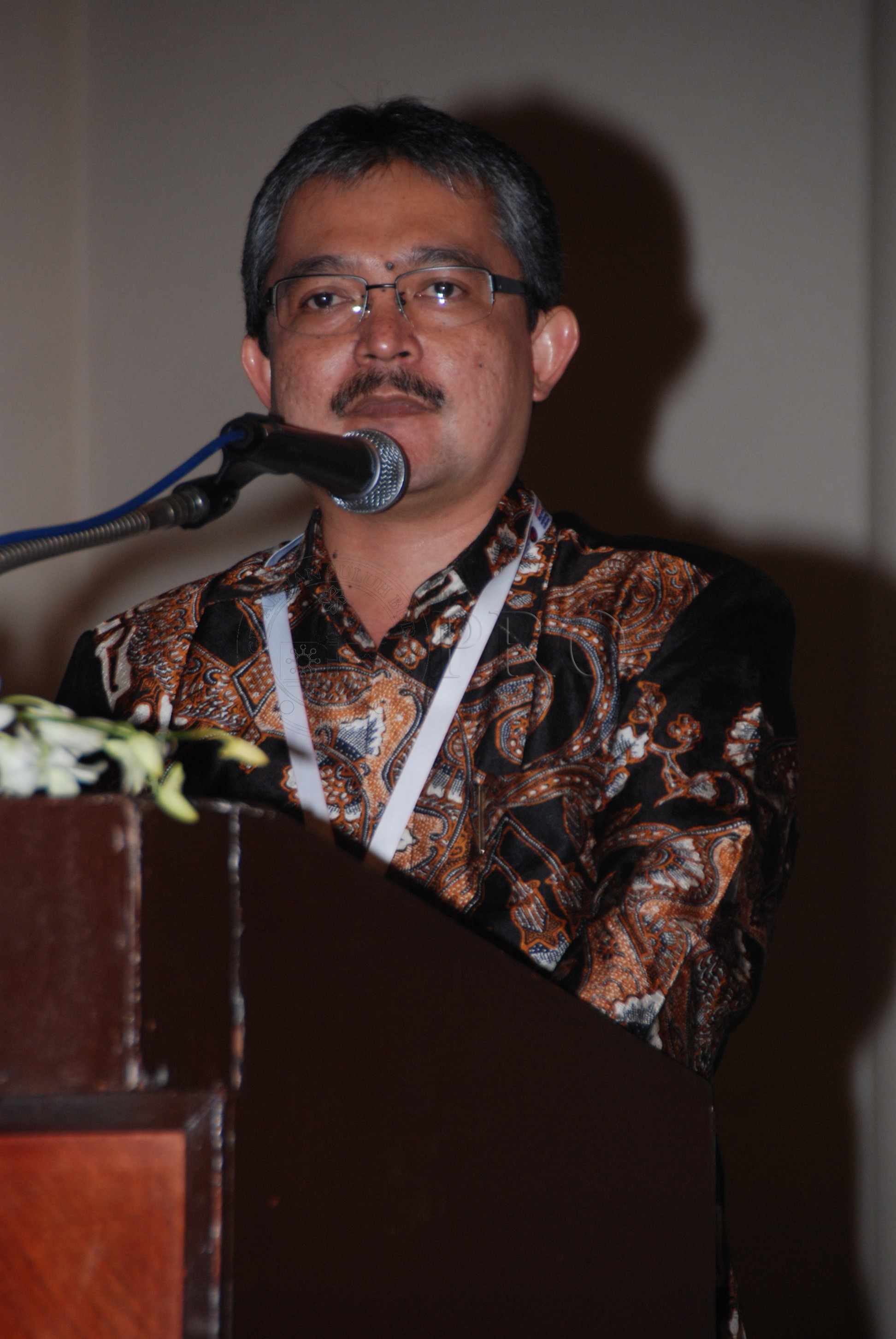 PRO 12 120 upi DSC 6251